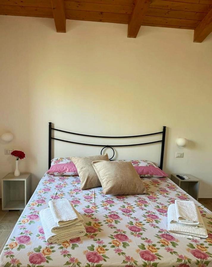 Case Vacanze La Quercia 마리나디카메로타 외부 사진